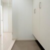 1LDK Apartment to Buy in Chiyoda-ku Room