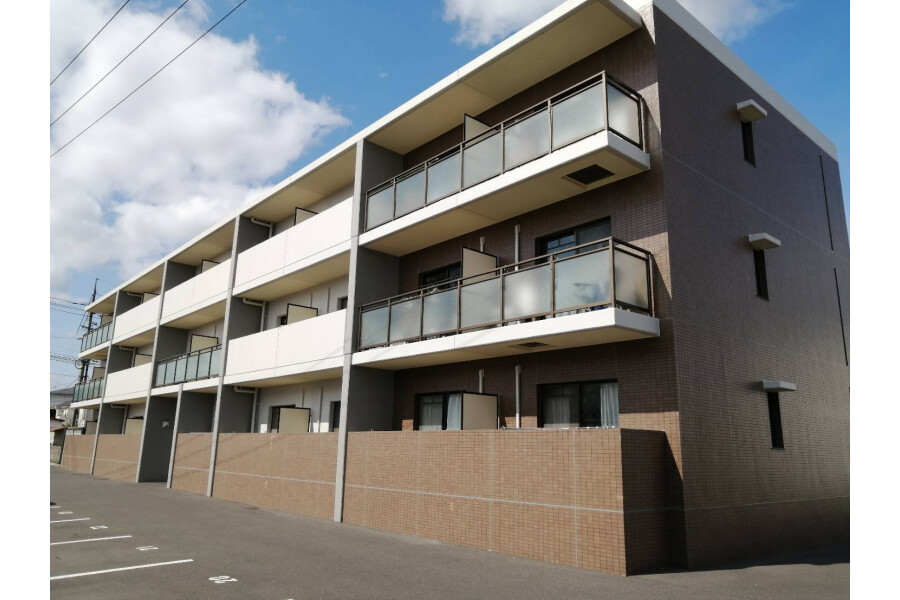 Whole Building Apartment to Buy in Soja-shi Exterior