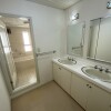4LDK House to Rent in Minato-ku Washroom