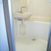 1K Apartment to Rent in Neyagawa-shi Bathroom