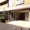 2SLDK Apartment to Buy in Minato-ku Entrance Hall