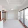 3LDK Apartment to Buy in Hirakata-shi Living Room