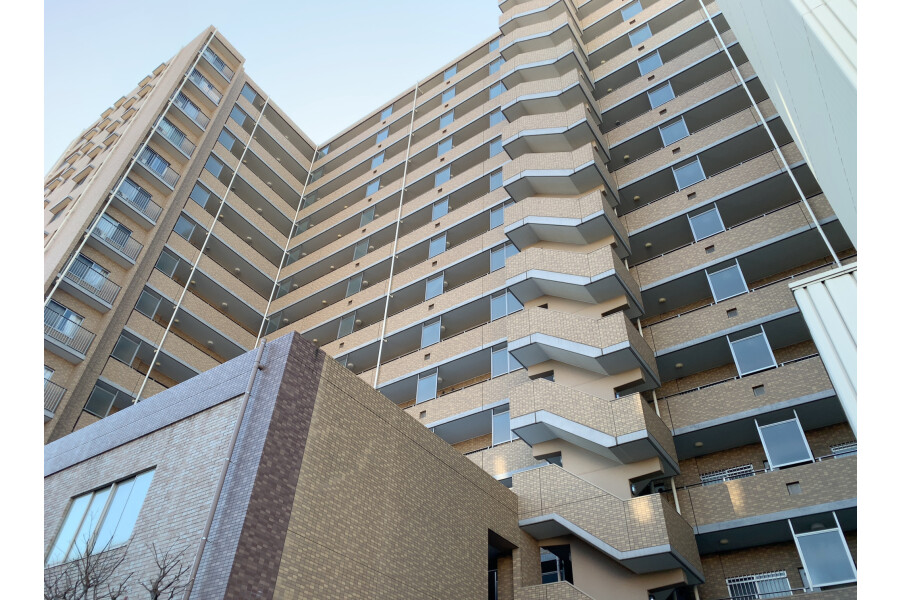 3LDK Apartment to Buy in Arakawa-ku Exterior
