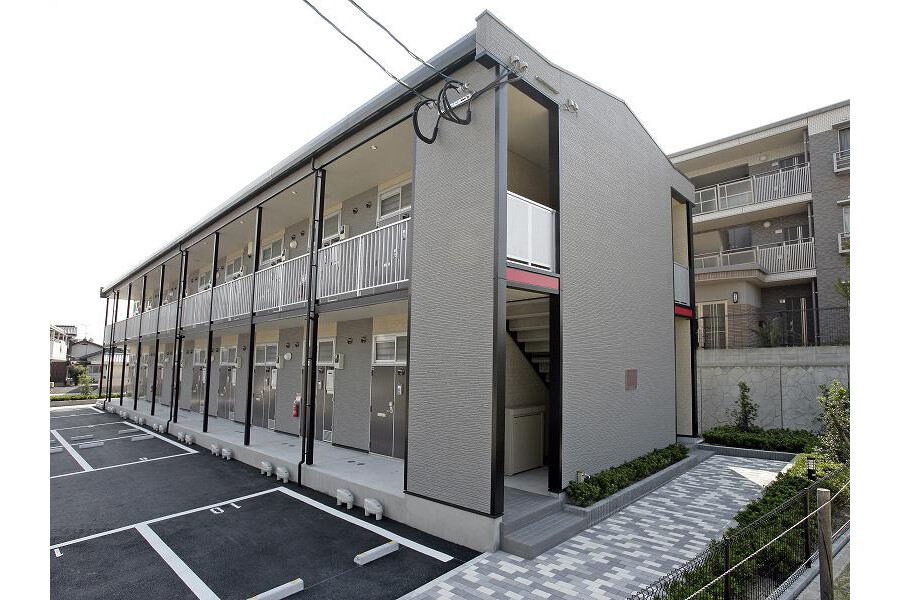 1K Apartment to Rent in Onojo-shi Exterior