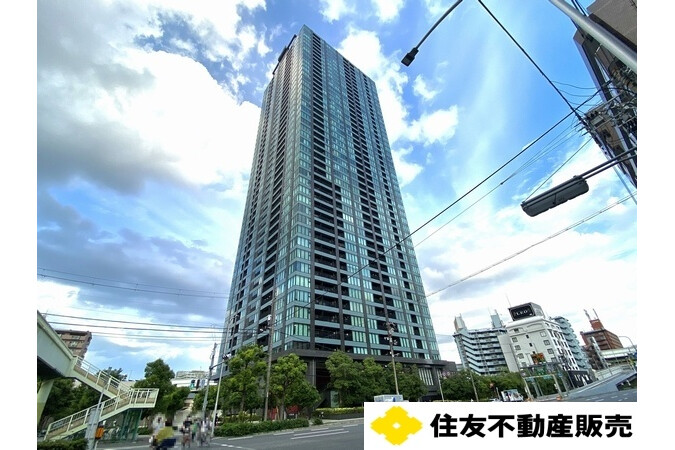 2LDK Apartment to Buy in Osaka-shi Kita-ku Exterior