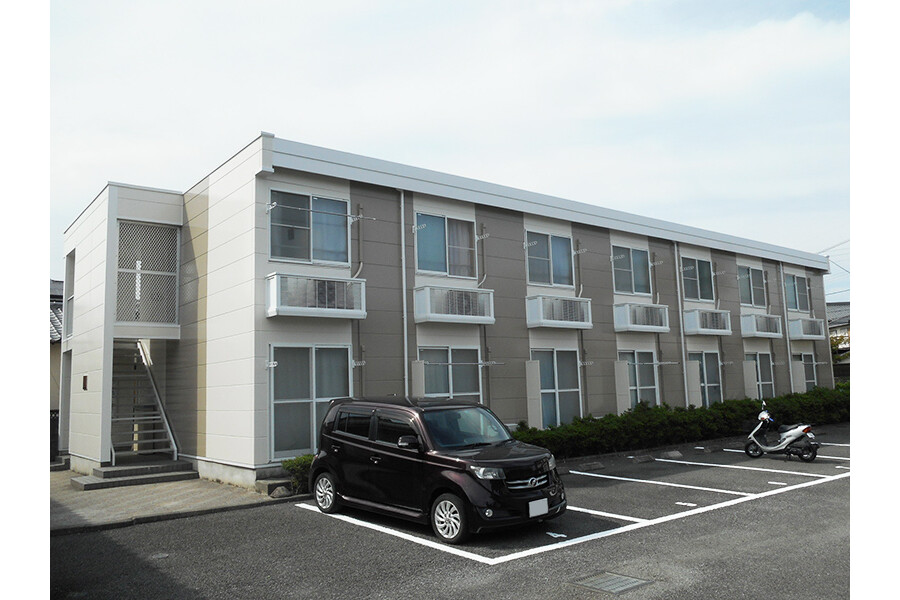 1K Apartment to Rent in Fujieda-shi Exterior