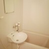 1K Apartment to Rent in Narashino-shi Bathroom