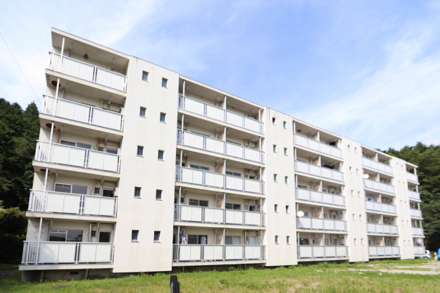 2K Apartment to Rent in Ena-shi Exterior