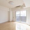 1K Apartment to Buy in Kita-ku Living Room