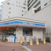 1R Apartment to Rent in Osaka-shi Naniwa-ku Convenience Store