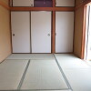 2DK Apartment to Rent in Yokohama-shi Kohoku-ku Japanese Room