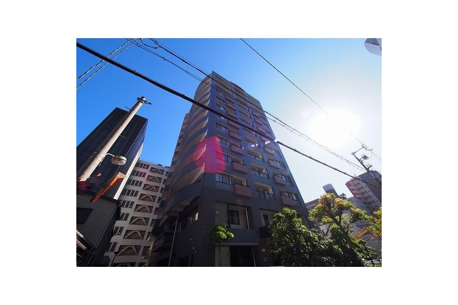 1LDK Apartment to Rent in Osaka-shi Naniwa-ku Exterior