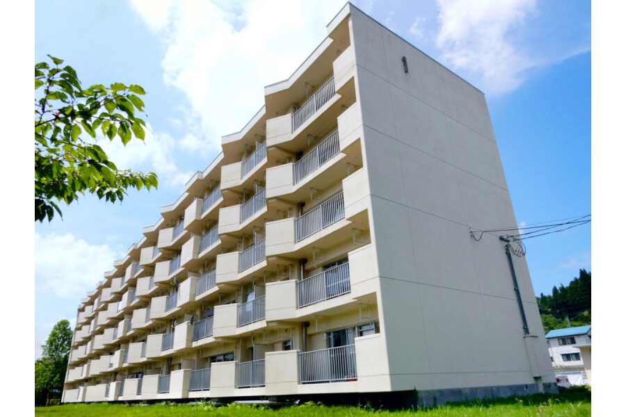 3DK Apartment to Rent in Ichinoseki-shi Exterior