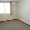 1K Apartment to Rent in Hadano-shi Living Room