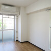 1R Apartment to Rent in Kawasaki-shi Takatsu-ku Western Room