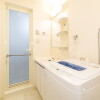 1K Apartment to Rent in Yokohama-shi Kanagawa-ku Washroom