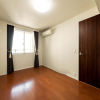2LDK Apartment to Rent in Chuo-ku Room