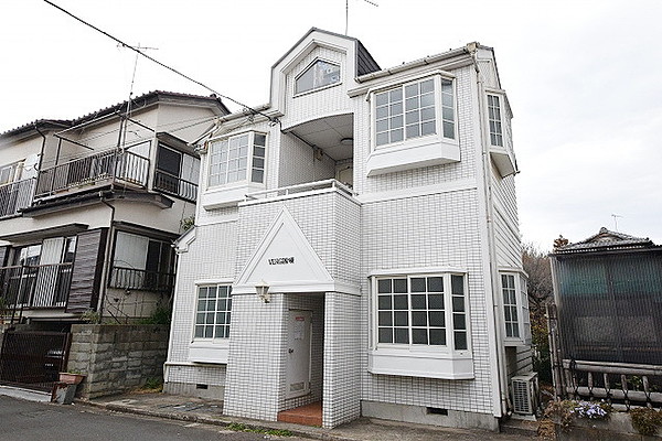 Whole Building Apartment to Buy in Chofu-shi Exterior