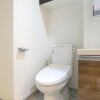 1K Apartment to Rent in Minato-ku Toilet
