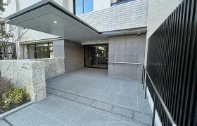 2SLDK Mansion in Bentencho - Shinjuku-ku