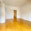 1LDK Apartment to Buy in Chuo-ku Living Room